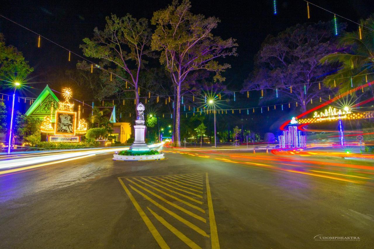 Ashia Hotel & Lounge Siem Reap Esterno foto